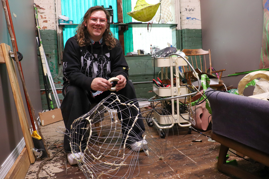 Happy Hamlin; Studio 253; Wire Paw Props