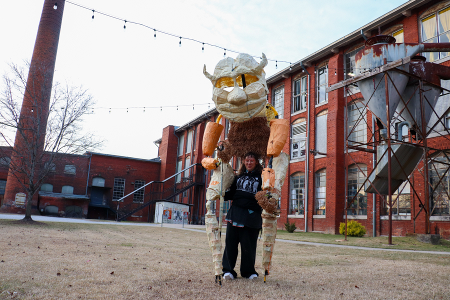 Happy Hamlin; Studio 253; Wire Paw Props