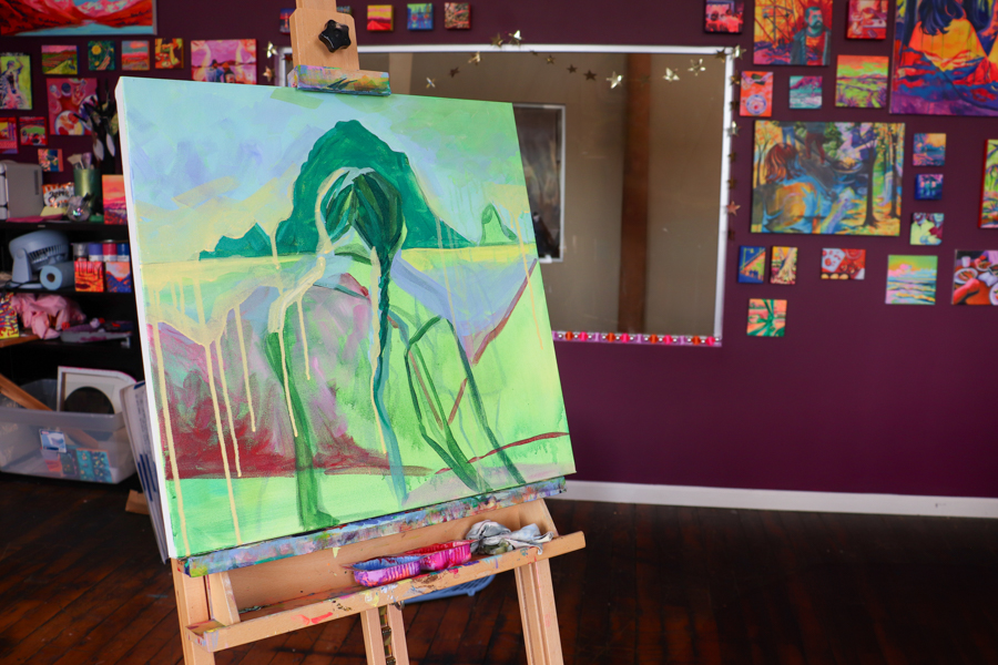 Kait Steward; Studio 325